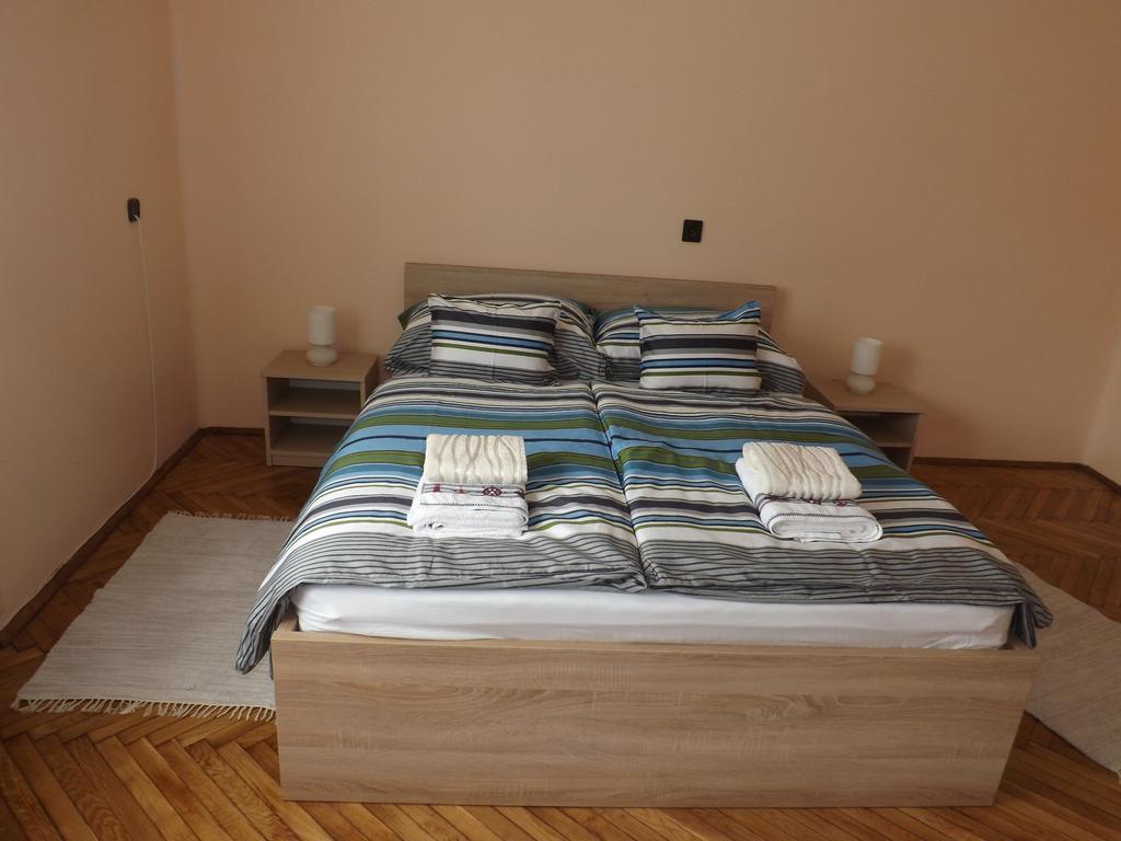 Apartamento Fagyoengy Sárvár Habitación foto